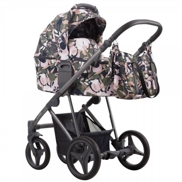 Детская коляска Bebetto Flavio Flowers 3 в 1 — главный ракурс