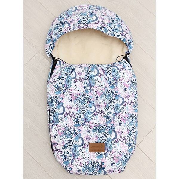 Универсальный меховой конверт AmaroBaby Little Friend Вензеля 80х45 см — фото 4