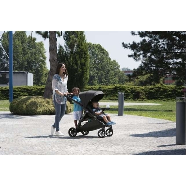 Детская прогулочная коляска для двойни Chicco Stroll'In'2 — фото 3
