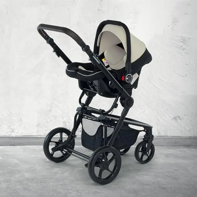 Детская коляска Foppapedretti 3Chic Travel System Black Frame 3 в 1 — фото 9