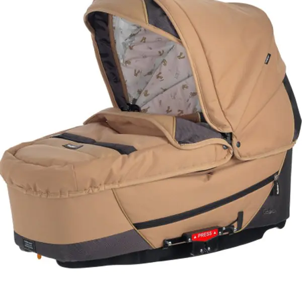 Люлька Emmaljunga City Korg Supreme 2014 — главный ракурс