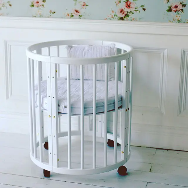 Детская кроватка Феалта-baby Феалта-беби Луна 5 в 1 с маятником — фото 4