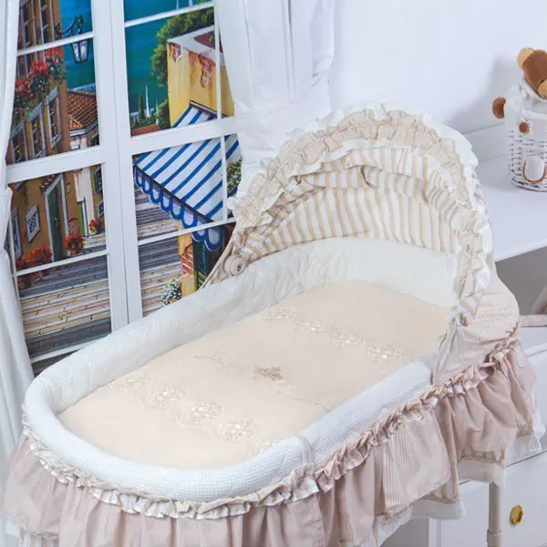 Комплект белья Makkaroni Kids Family Kingdom для колыбели Simplycity 2 предмета — главный ракурс