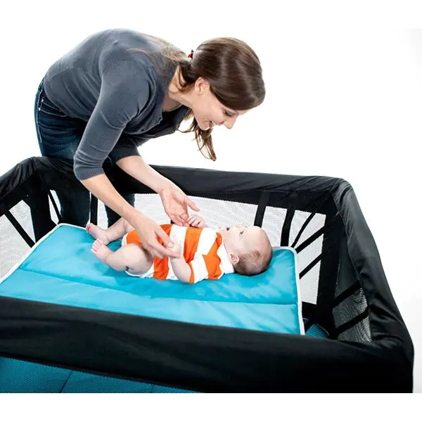 Детский манеж-кроватка 4moms Breeze фото 3