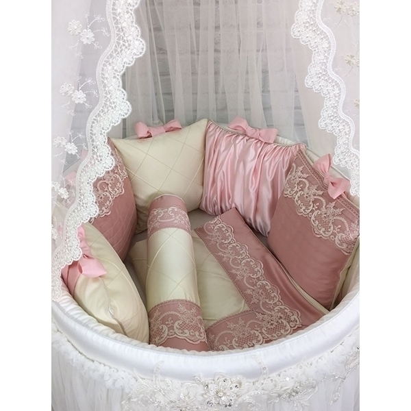 Комплект постели для круглой и овальной кроватки Marele Зефирка 460254-ов, 20 предметов Комплект постели для круглой и овальной кроватки Marele Зефирка 460254-ов, 20 предметов - Фото
