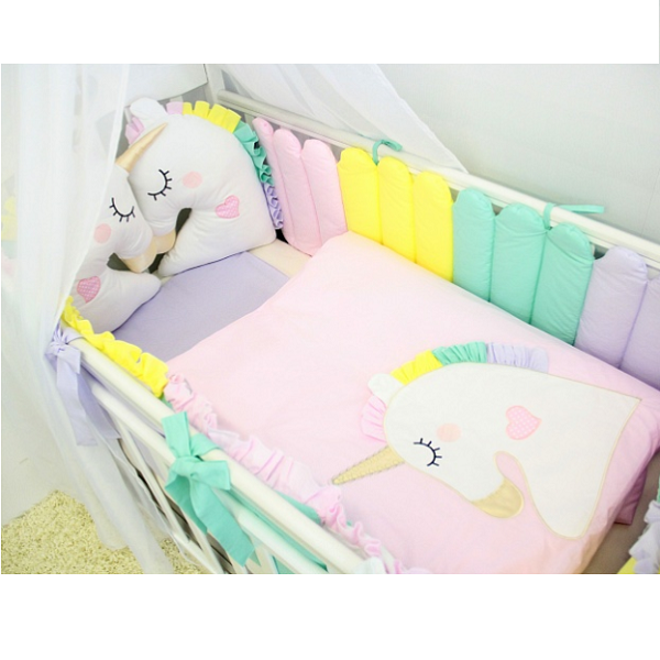Комплект в круглую кроватку с игрушками ByTwinz Единороги фото 1