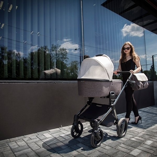 Детская коляска Invictus V-Plus 2 в 1 фото 11