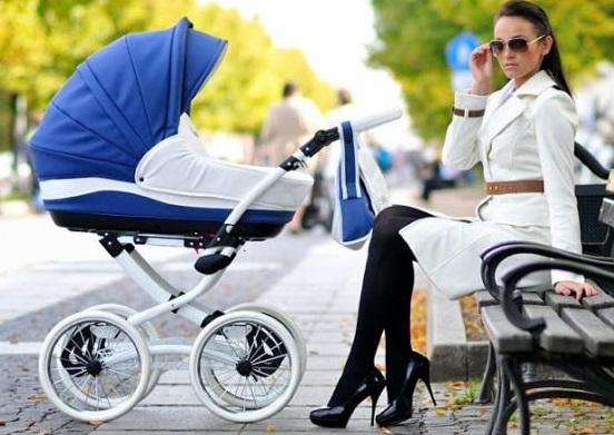 Детские коляски 1 в 1 в Обнинске: компактный выбор для городских мам