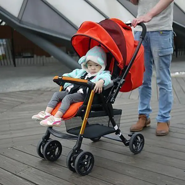 Детская коляска Combi Urban Walker Lite фото 4