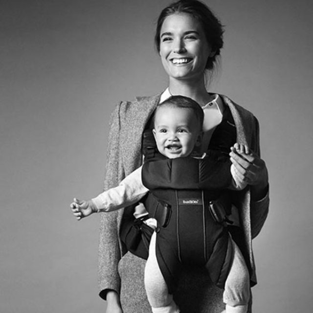 Многофункциональный рюкзак-кенгуру BabyBjorn One для ношения ребёнка на груди и на спине фото 4