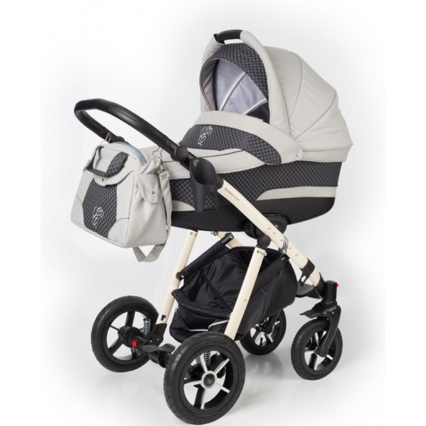 Фото Коляска для новорожденных Esspero Newborn Lux шасси Black, реальные фотографии клиентов | Коляски-Кроватки.Ру