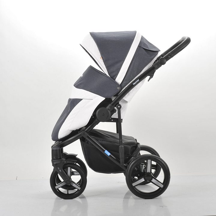 Детская коляска Mr Sandman Vector Premium 3 в 1, ткань+экокожа — как выглядит в жизни