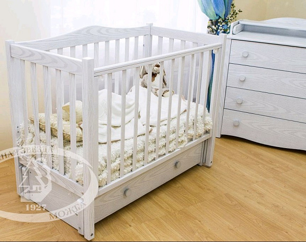 Детская кроватка Красная Звезда Можга Лука С 561 (продольный маятник) фото 1