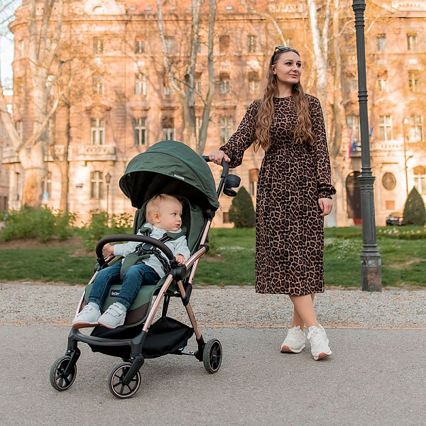 Детская прогулочная коляска Leclerc Influencer на черной раме фото 9