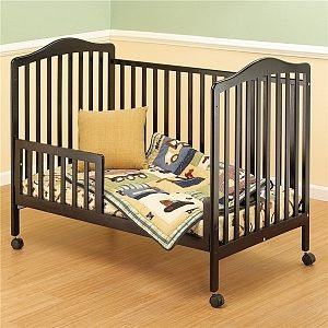 Детская кроватка Leroys на колесиках 25A и 26A