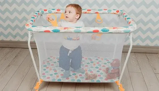 Какой манеж лучше для ребенка?