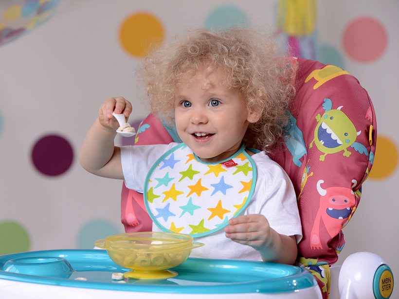 Набор нагрудников Happy Baby Terry Bibs (16007) — как выглядит в жизни