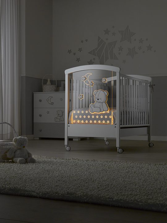 Детская кроватка Erbesi Stella Magic LED — как выглядит в жизни