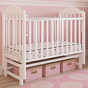Детская кроватка Giovanni Classico, продольный маятник