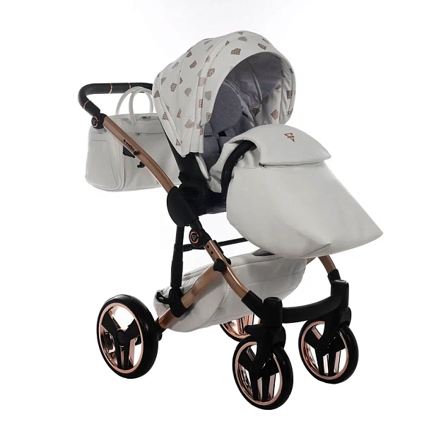 Детская коляска Junama Glow V2 3 в 1 на медной раме фото 24