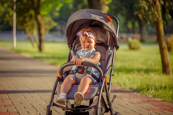 Детская прогулочная коляска XO KID Sitis фото 4