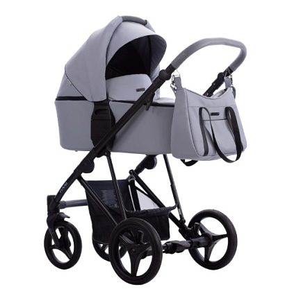 Детская коляска Bebetto Flavio Pro 2 в 1