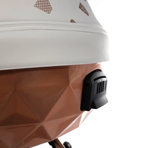 Детская коляска Junama Glow V2 3 в 1 на медной раме фото 11
