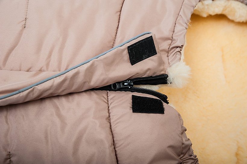 MT2003-LP Зимний конверт Altabebe Lambskin-Car Seat Bag — как выглядит в жизни