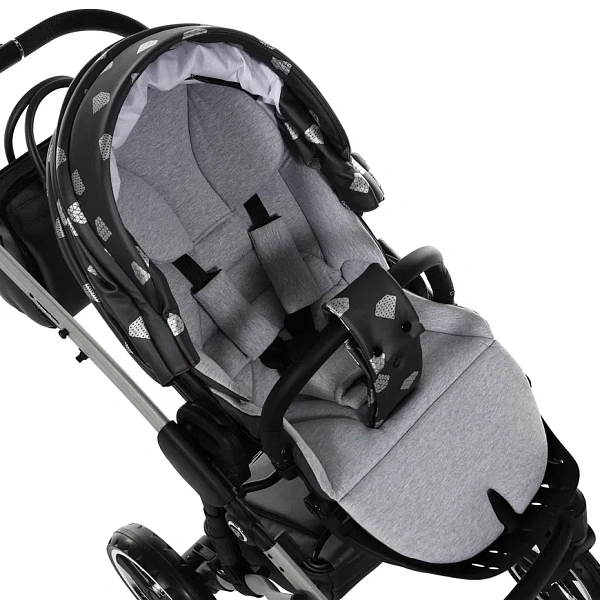 Детская коляска Junama Glow V2 3 в 1 на серебряной раме фото 23