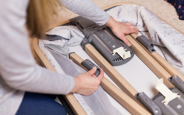 Приставная колыбель Tutti Bambini Cozee с колесами фото 8