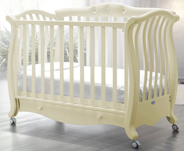 Детская кроватка Baby Italia Andrea VIP Pelle (маятник с эко-кожей) фото 1