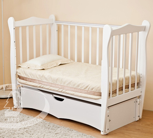 Детская кроватка Красная Звезда Сибирочка С778 (продольный маятник) фото 1