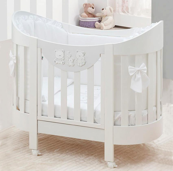 Детская кроватка Happy Family Oval с матрасом и комплектом белья из 4 предметов фото 2