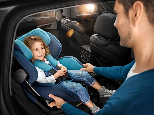Детское автомобильное кресло  Recaro Zero.1 фото 5