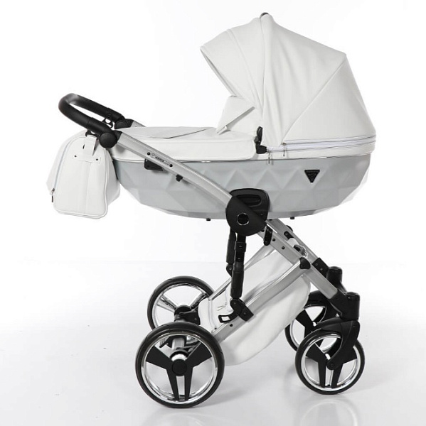 Детская коляска Junama Diamond Mirror Satin V2 3 в 1 на серебряной раме фото 3