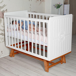 Детская кроватка Sweet Baby Nuovo с продольным маятником