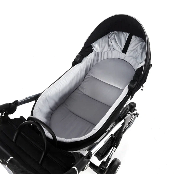 Детская коляска Junama Diamond Special V2 2 в 1 на серебряной раме фото 14