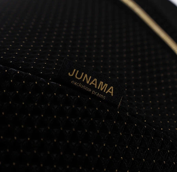 Детская коляска Junama Diamond Mirror Satin V2 2 в 1 на черной раме фото 7