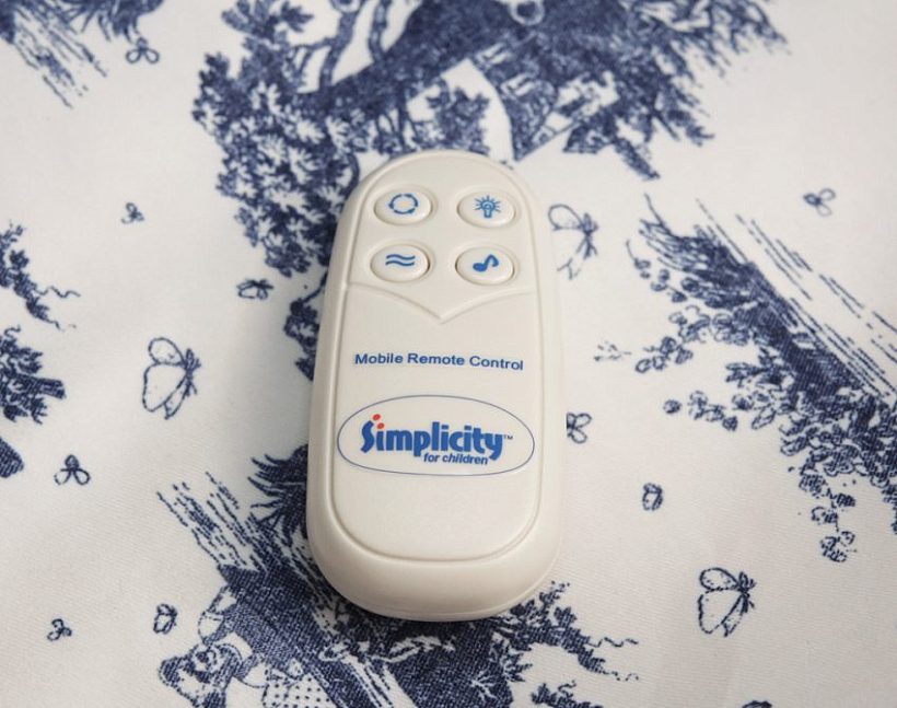 Колыбель Simplicity 3060 BTL с пультом, полозья/ящик — как выглядит в жизни