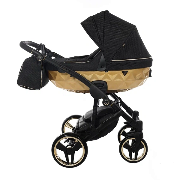 Детская коляска Junama Diamond Mirror Satin V2 2 в 1 на черной раме фото 1
