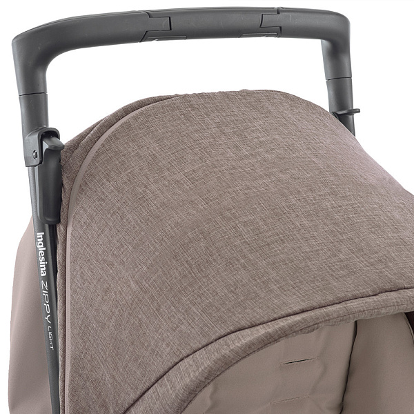 Детская коляска-трость Inglesina Zippy Light на серой раме фото 7