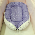 Гнёздышко для малыша  ByTwinz  "Babynest" (Фиолетовый горох) — Фото