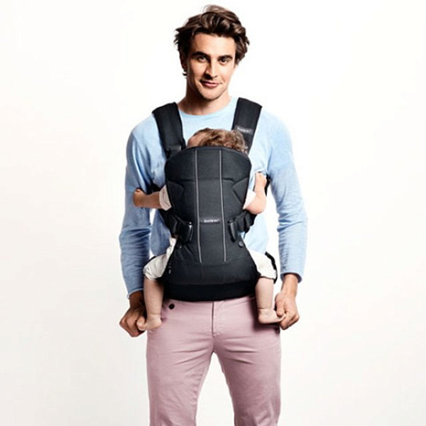 Многофункциональный рюкзак-кенгуру BabyBjorn One Cotton для ношения ребёнка на груди и на спине фото 2
