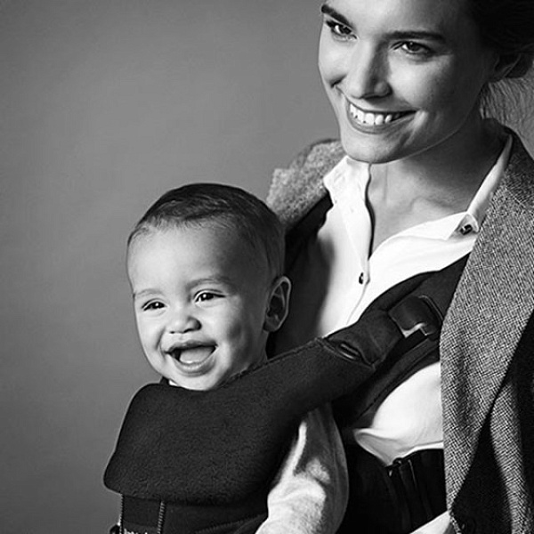 Фото Нагрудник к рюкзаку-переноске кенгуру BabyBjorn One, реальные фотографии клиентов | Коляски-Кроватки.Ру